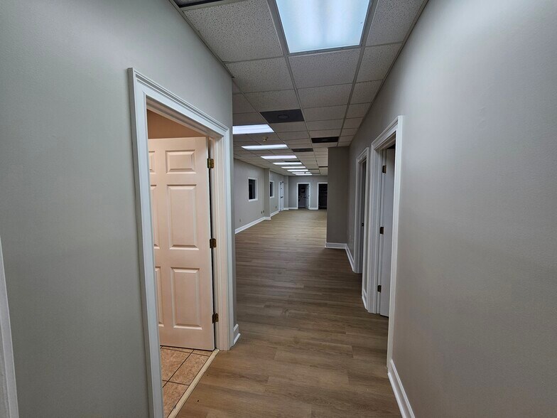 More Photos Of 135 Cecil Ct, Fayetteville Warehouse For Lease