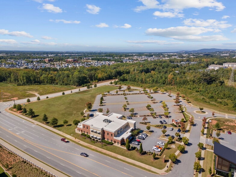 More Photos Of 703 Verdae Blvd, Greenville Healthcare For Lease