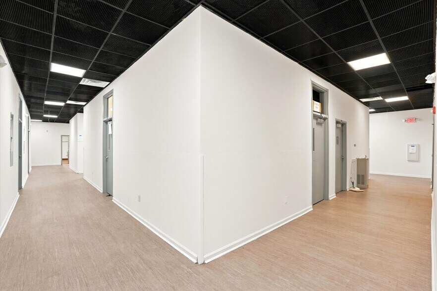 More Photos Of 5534-5546 Pulaski Ave, Philadelphia Office For Lease