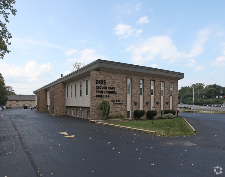 Primary Photo Of 2425 Clover St, Rochester Office For Lease