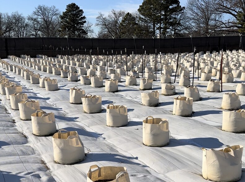 More Photos Of 947 N Buffington Rd, Sallisaw Warehouse For Sale