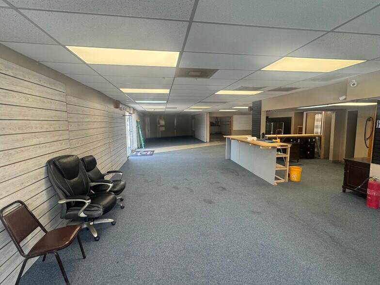 More Photos Of 6399 Haines Rd, Saint Petersburg Freestanding For Lease