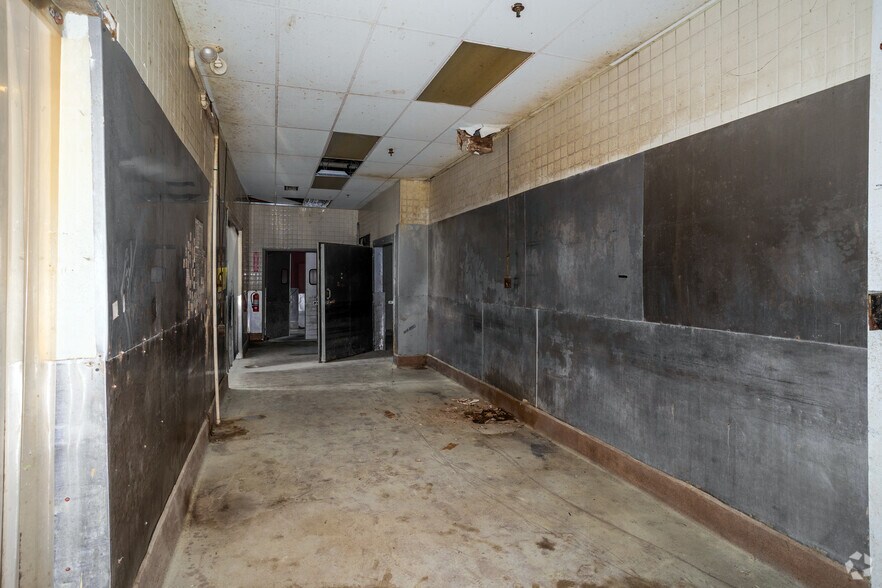 More Photos Of 854-856 Landis Ave, Pittsgrove Township Salem General Retail For Sale