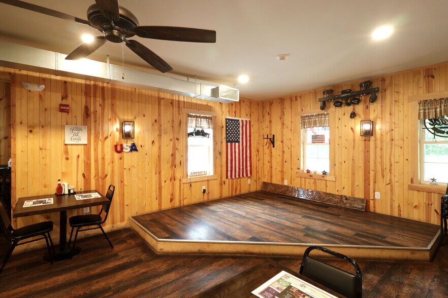 More Photos Of 10410 Buffalo Rd, Mifflinburg Restaurant For Sale
