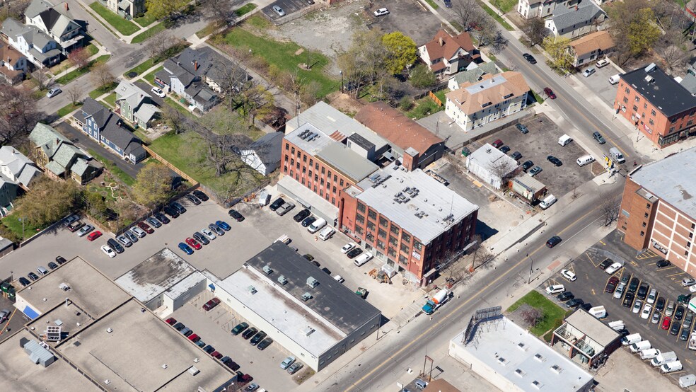 More Photos Of 739 Clinton Ave S, Rochester Apartments For Lease