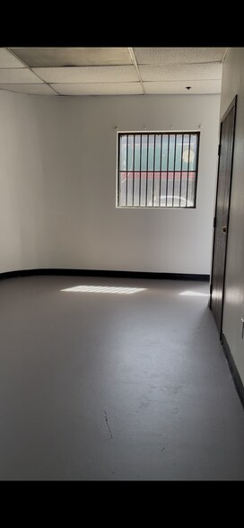 More Photos Of 937 S Alameda St, Los Angeles Warehouse For Lease
