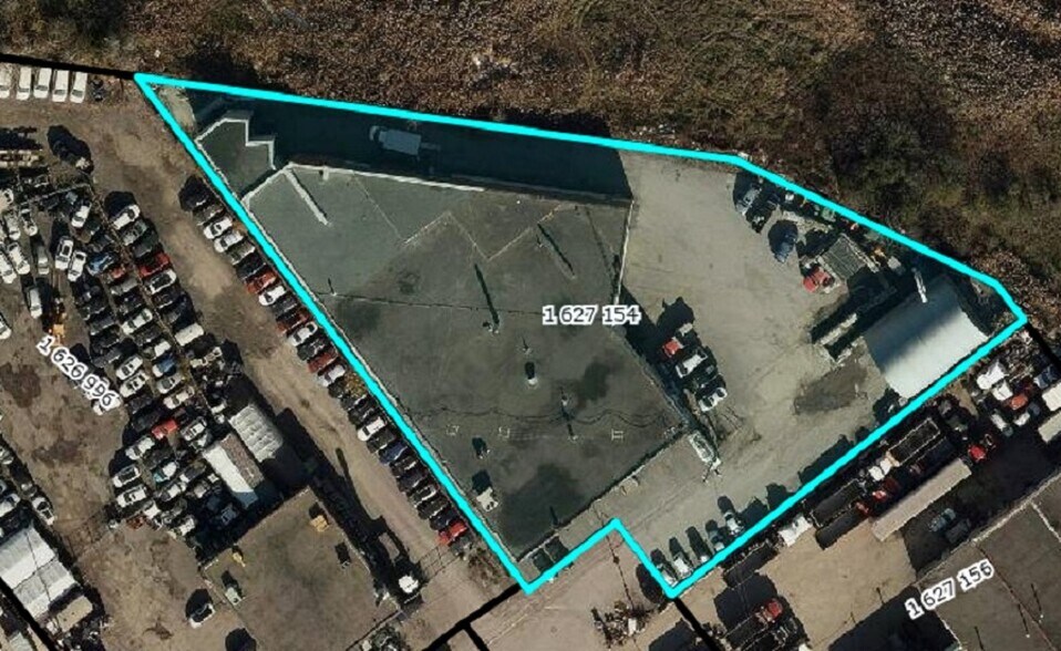 More Photos Of 4025-4025 Boul Leman, Laval Warehouse For Sale