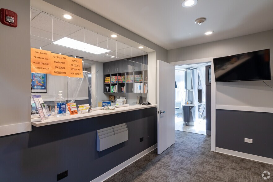 More Photos Of 1835 N 19th Ave, Melrose Park Medical For Lease