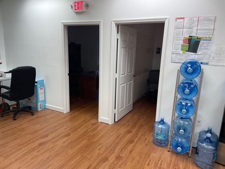 More Photos Of 4710-4876 N Hiatus Rd, Sunrise Office For Lease