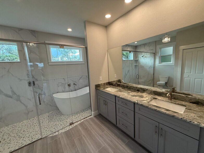 More Photos Of 14422 Chamberlain Blvd, Port Charlotte Multifamily For Sale