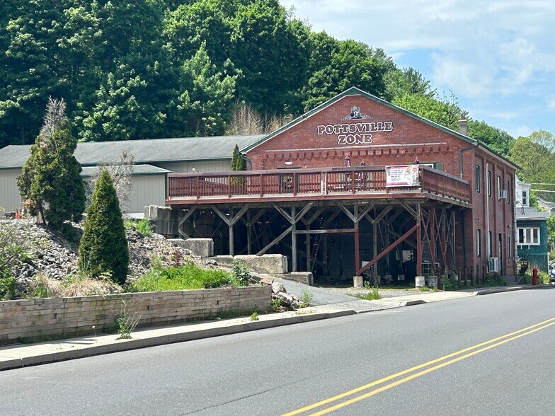 Primary Photo Of 337 Peacock St, Pottsville General Retail For Sale
