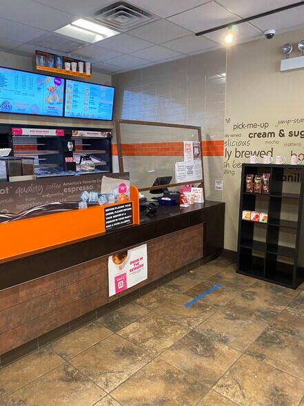 More Photos Of 1938 W North Ave, Chicago Restaurant For Lease