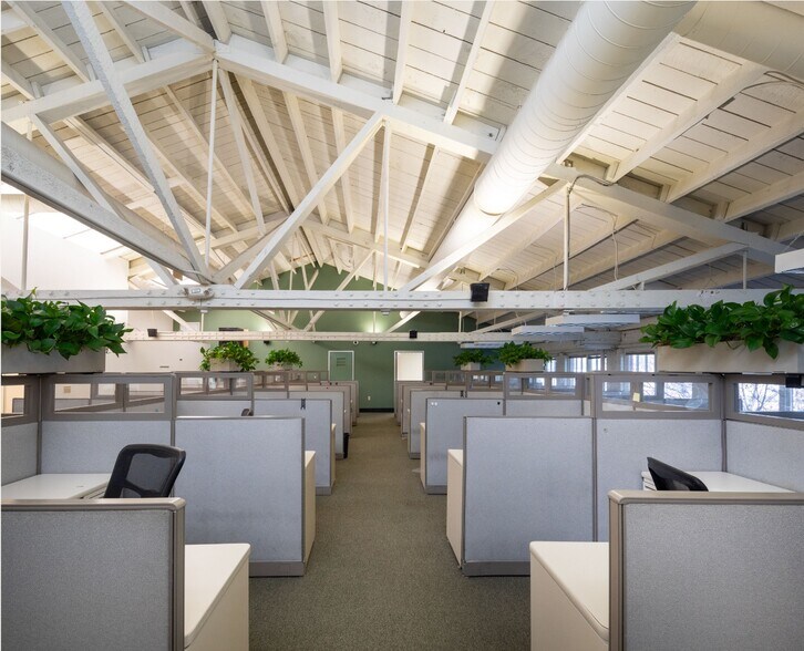 More Photos Of 651 Thomas L Berkley Way, Oakland Office For Sale