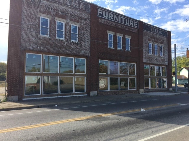 More Photos Of 2200 Glass St, Chattanooga Storefront Retail Residential For Sale