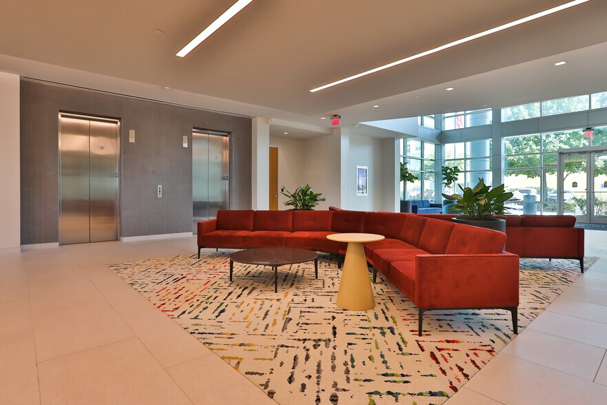 More Photos Of 18302 Talavera Rdg, San Antonio Office For Lease