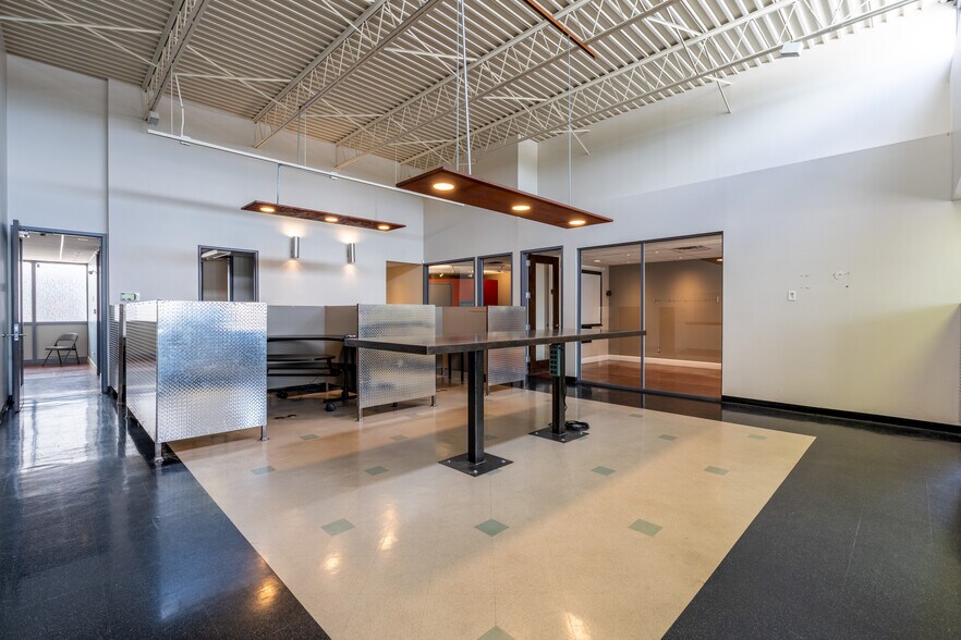 More Photos Of 3811 N 24th St, Phoenix Loft Creative Space For Lease