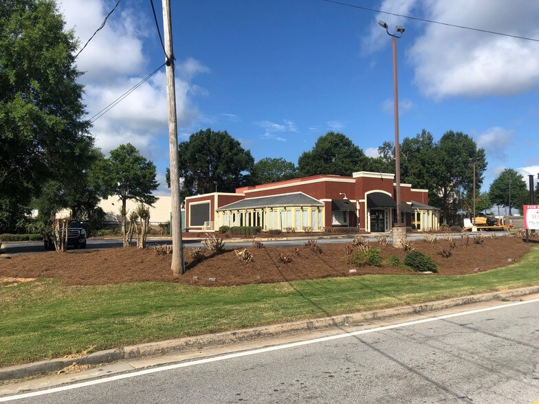 More Photos Of 1161 Old Salem Rd, Conyers General Retail For Sale