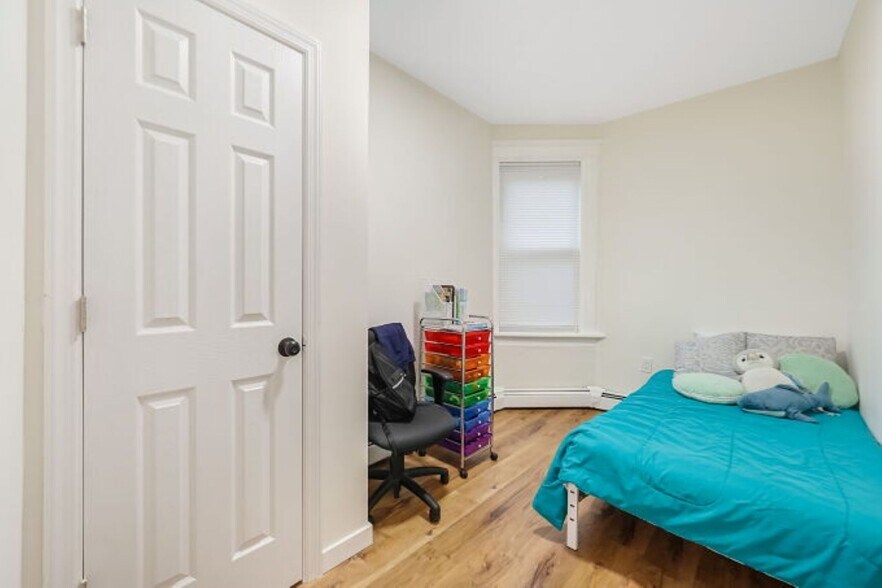 More Photos Of 743 Harrison Ave, Harrison Storefront Retail Residential For Sale