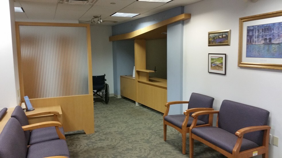 More Photos Of Mediplex Of Concord, Concord Rehabilitation Center For Lease