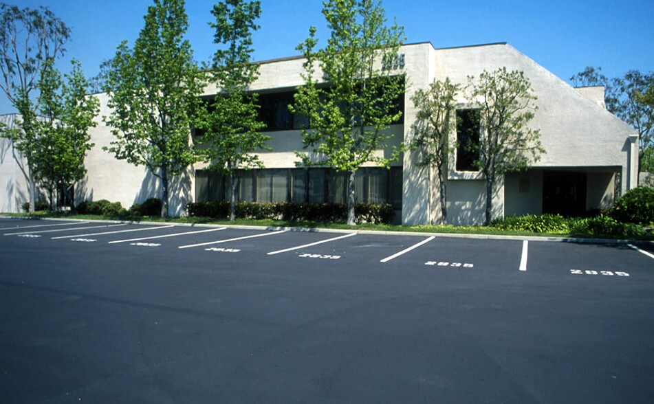 Primary Photo Of 2835 Temple Ave, Signal Hill Office For Sale