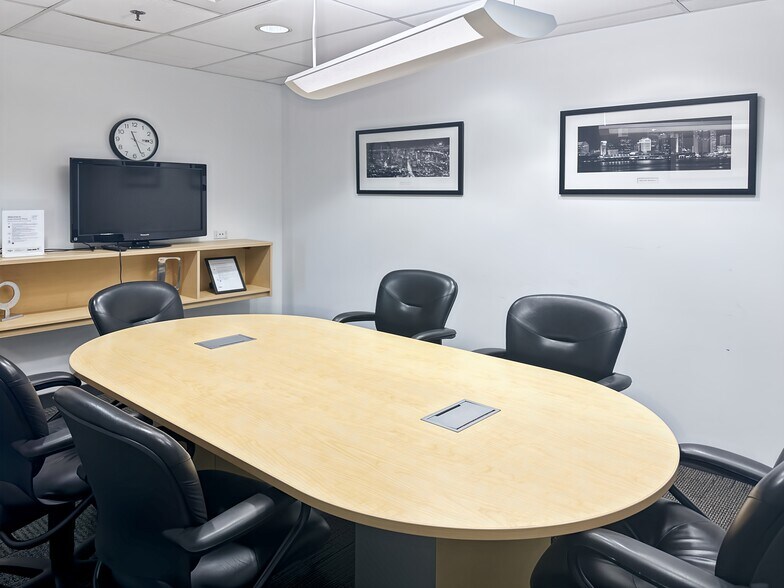 More Photos Of 1 International Plz, Philadelphia Coworking Space