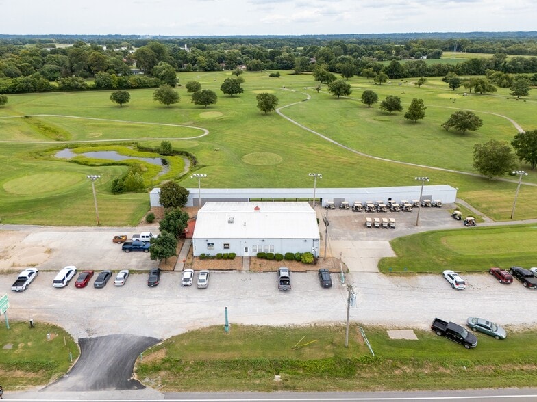 More Photos Of 3500 Kingshighway, East Saint Louis Golf Course Driving Range For Sale