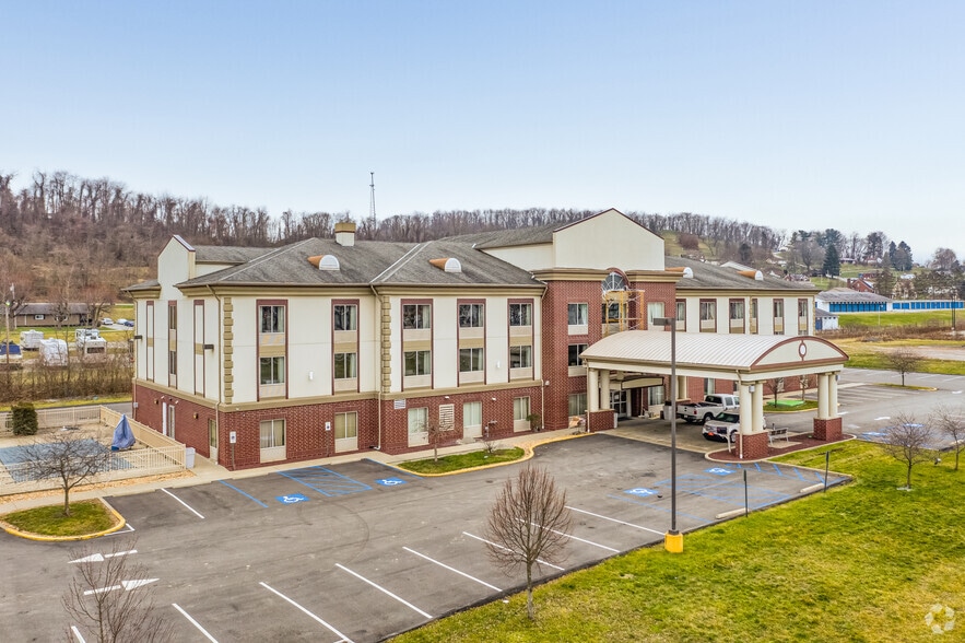 Primary Photo Of 25 Smita Ln, Bentleyville Hotel For Sale