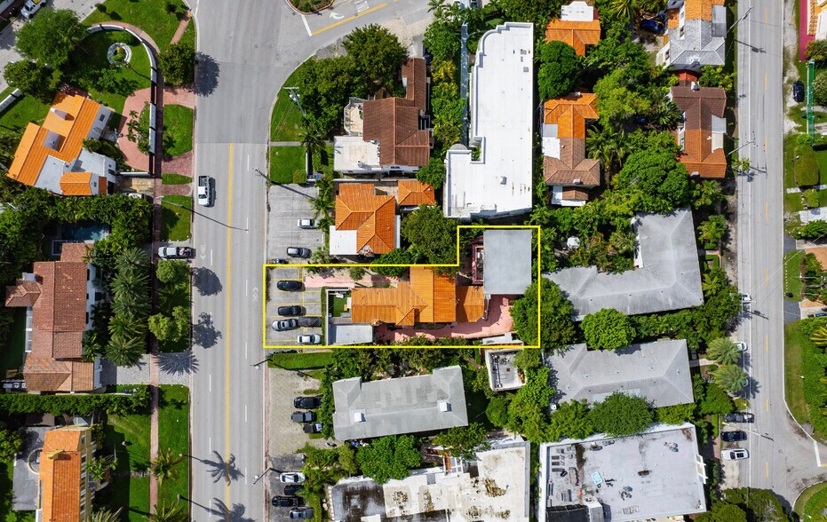 More Photos Of 2822 Pine Tree Dr, Miami Beach Apartments For Sale