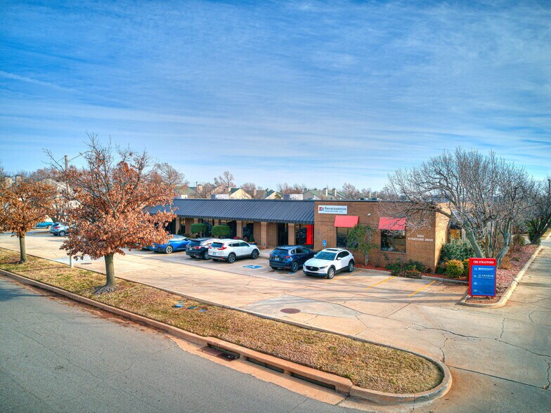 More Photos Of 11100 Stratford Dr, Oklahoma City Loft Creative Space For Sale