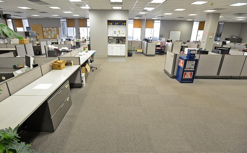 More Photos Of 3600 Wheeler Ave, Fort Smith Office For Sale