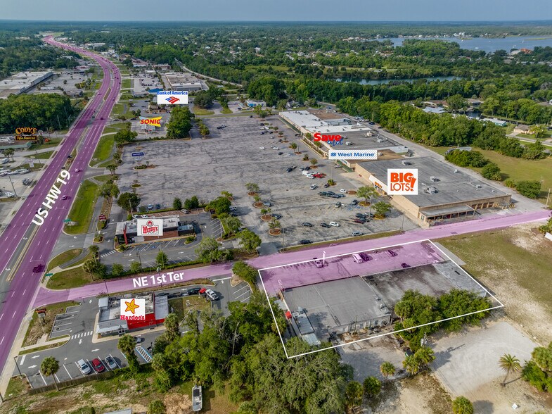 More Photos Of 431-471 NE 1st Ter, Crystal River Freestanding For Sale