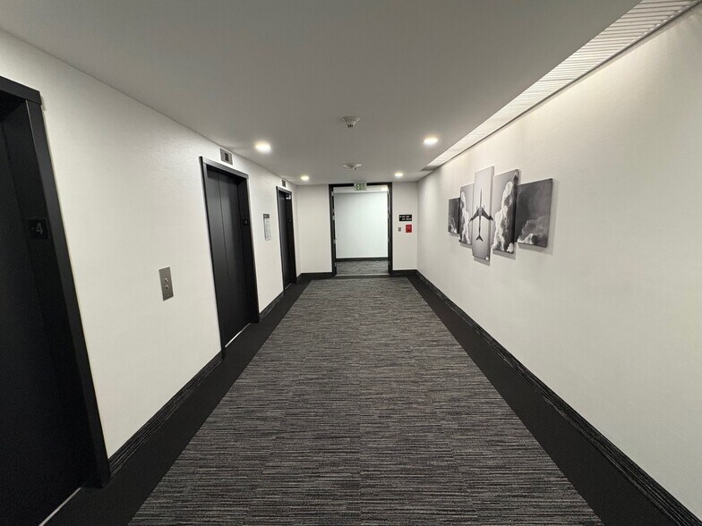 More Photos Of 5200 W Century Blvd, Los Angeles Office For Lease