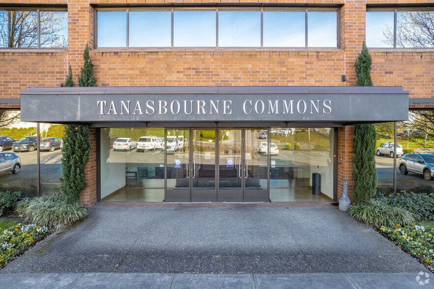 More Photos Of 17933 NW Evergreen Pl, Beaverton Office For Lease