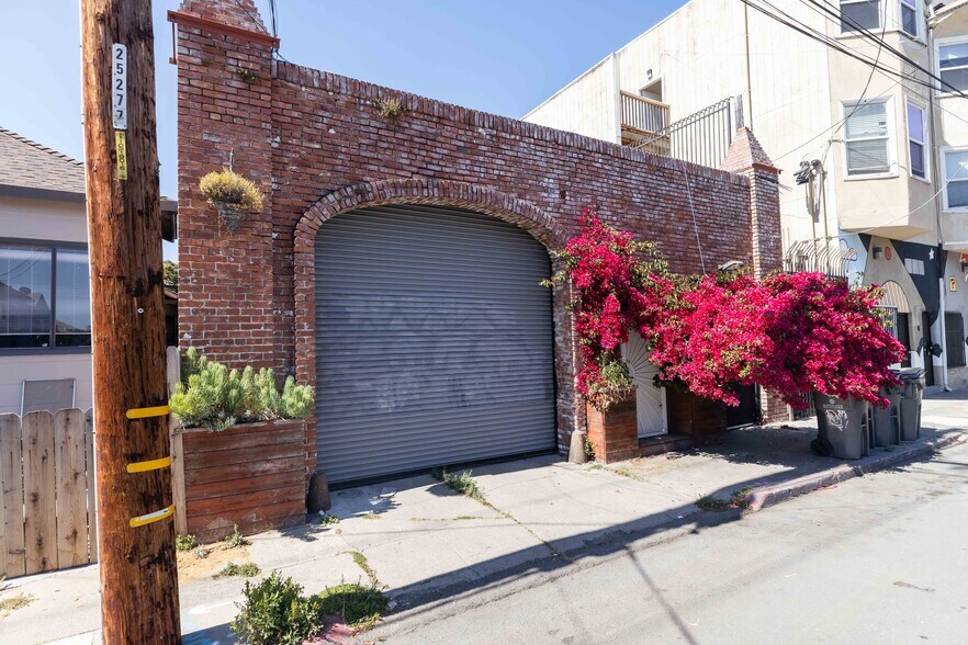 More Photos Of 2515-2521 San Pablo Ave, Oakland Apartments For Sale