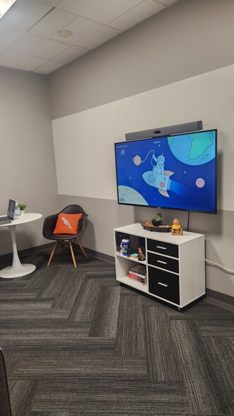 More Photos Of 19409-19419 Stevens Creek Blvd, Cupertino Freestanding For Lease