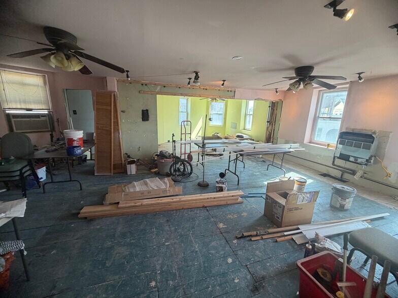 More Photos Of 501 Edgmont Ave, Chester Storefront Retail Residential For Sale