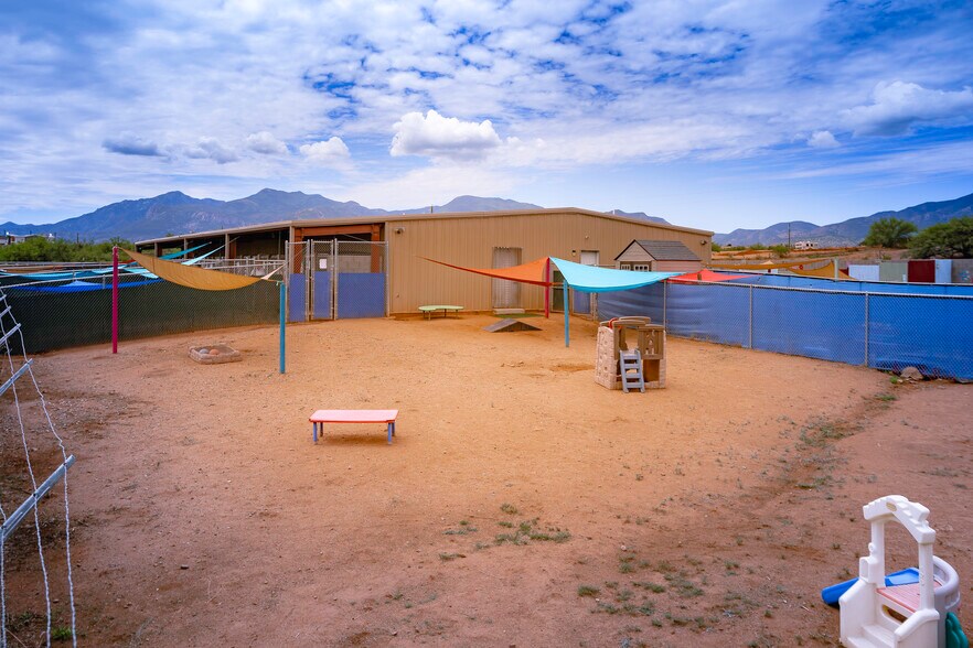 More Photos Of 1601 Wardle rd, Sierra Vista Specialty For Sale