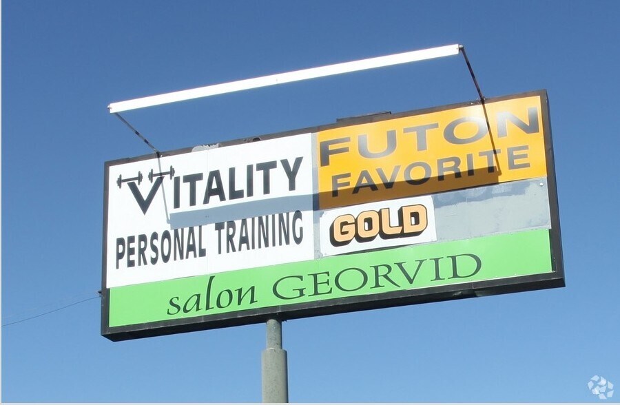 More Photos Of 505-515 E Camelback Rd, Phoenix Storefront For Lease