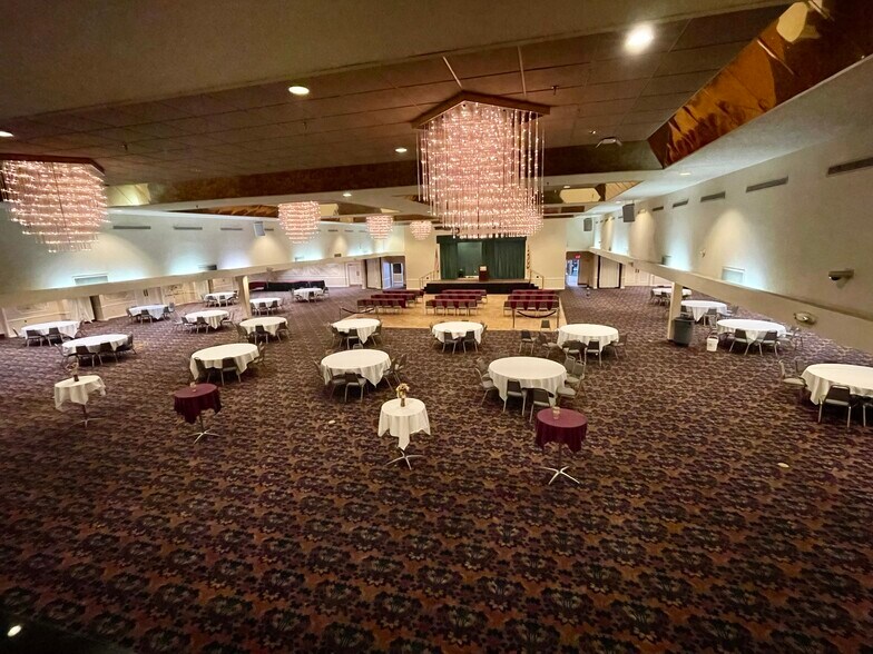 More Photos Of 901 Dual Hwy, Hagerstown Restaurant For Sale
