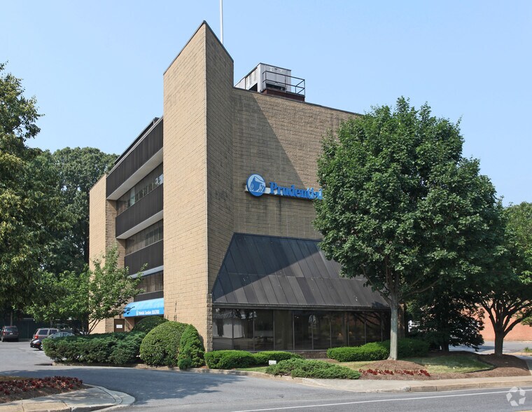 Primary Photo Of 565 Benfield Rd, Severna Park Medical For Lease