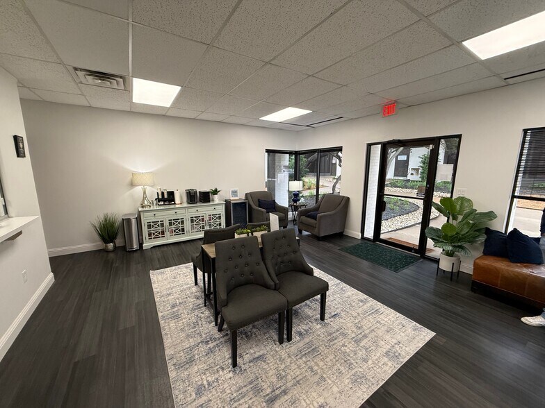 More Photos Of 700 E Park Blvd, Plano Office For Lease