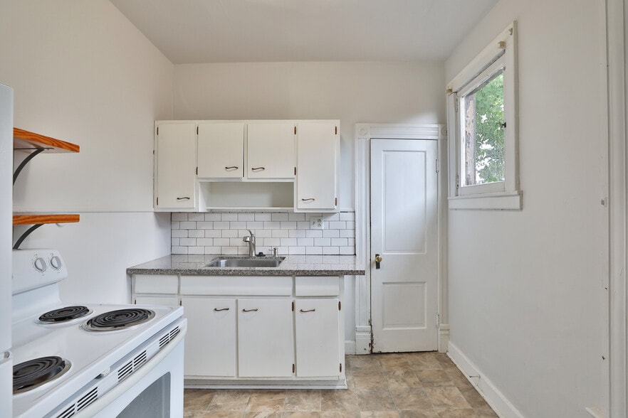 More Photos Of 51 Clark Pl, Columbus Multifamily For Sale