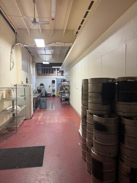 More Photos Of 510 Conger St, Eugene Warehouse For Lease