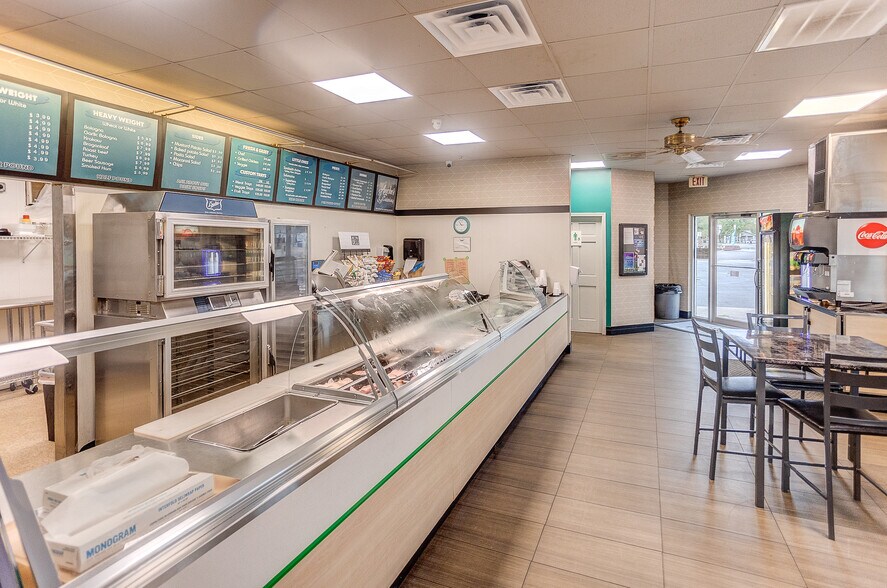 More Photos Of 109 S Park St, Sesser Fast Food For Sale