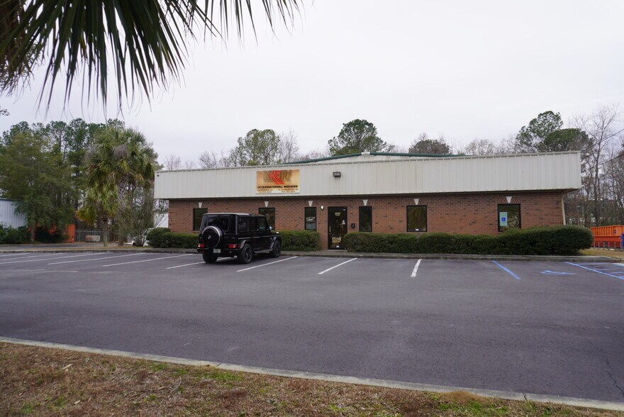 More Photos Of 7259 Cross Park Dr, Charleston Warehouse For Sale