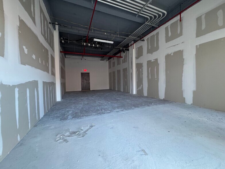 More Photos Of 16636 Jamaica Ave, Jamaica Hotel For Lease