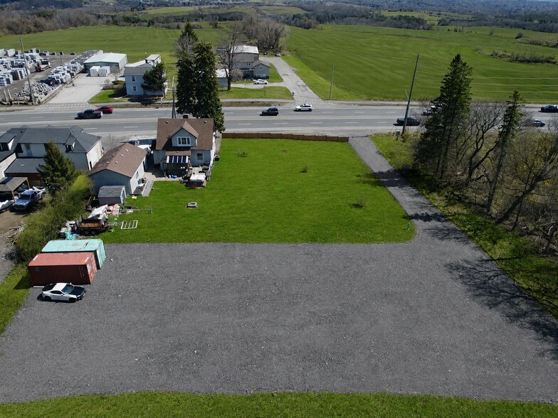 More Photos Of 18558 Yonge St, East Gwillimbury Land For Sale