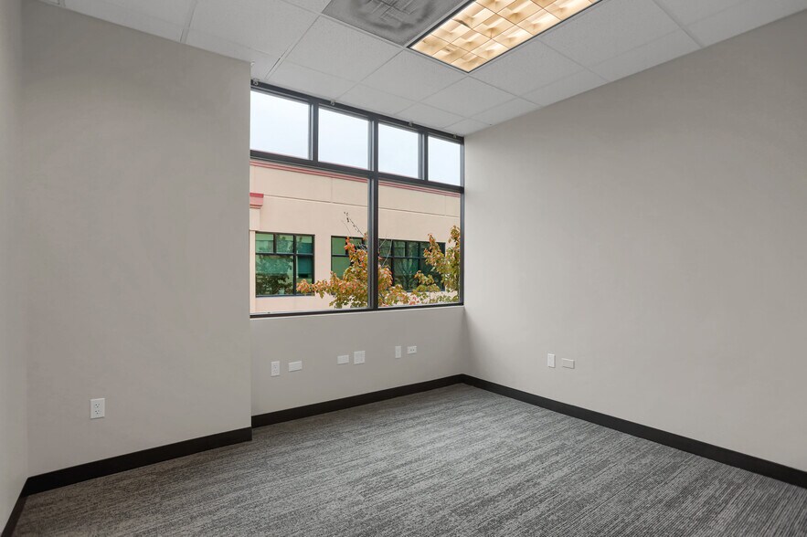 More Photos Of 9224 Teddy Ln, Lone Tree Medical For Sale