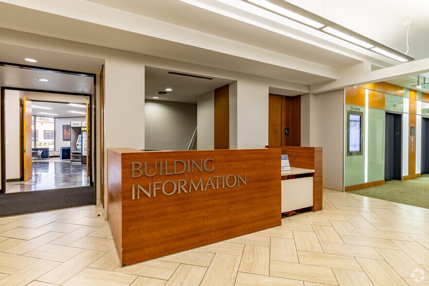 More Photos Of 613 NW Loop 410, San Antonio Office For Lease