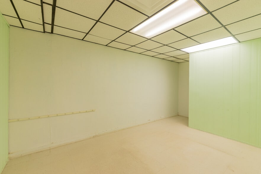 More Photos Of 2012 S Main St, Stillwater Medical For Sale